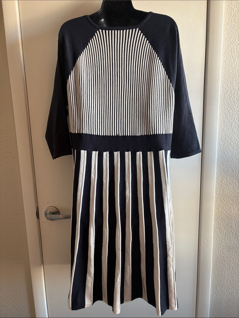 NY Collection Woman’s Preppy Office A-Line Navy/ White Striped Knit Dress SZ 2X - Picture 2 of 7